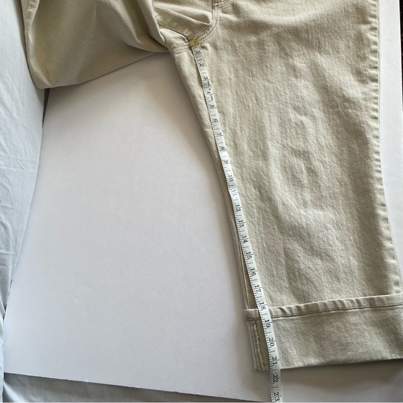 Chico’s Capri Crop Cuffed Jeans Sz 3 - Picture 4 of 12